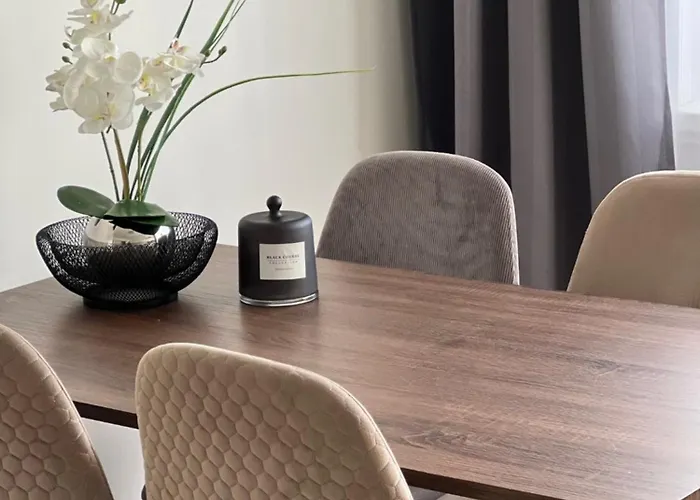 Modernes, Mediales Apartment, Naehe Der Neuen Leipziger Messe, Bis Vier Personen